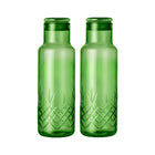 To grønne flasker i fasettslipt glass med skandinavisk design fra Frederik Bagger - Norway.