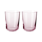 To rosa, sylinderformede vannglass fra Frederik Bagger med skandinavisk minimalistisk design.