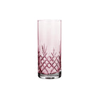 Skandinavisk rosa vase i farget krystallglass med diamantmønster og tidløst, funksjonelt design.