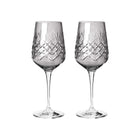 To krystallglass med diamantmønster i klart glass, skandinavisk design fra Frederik Bagger.