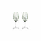To glass i klart, fasettslipt portvinsglass med diamantmønster fra Frederik Bagger i skandinavisk design