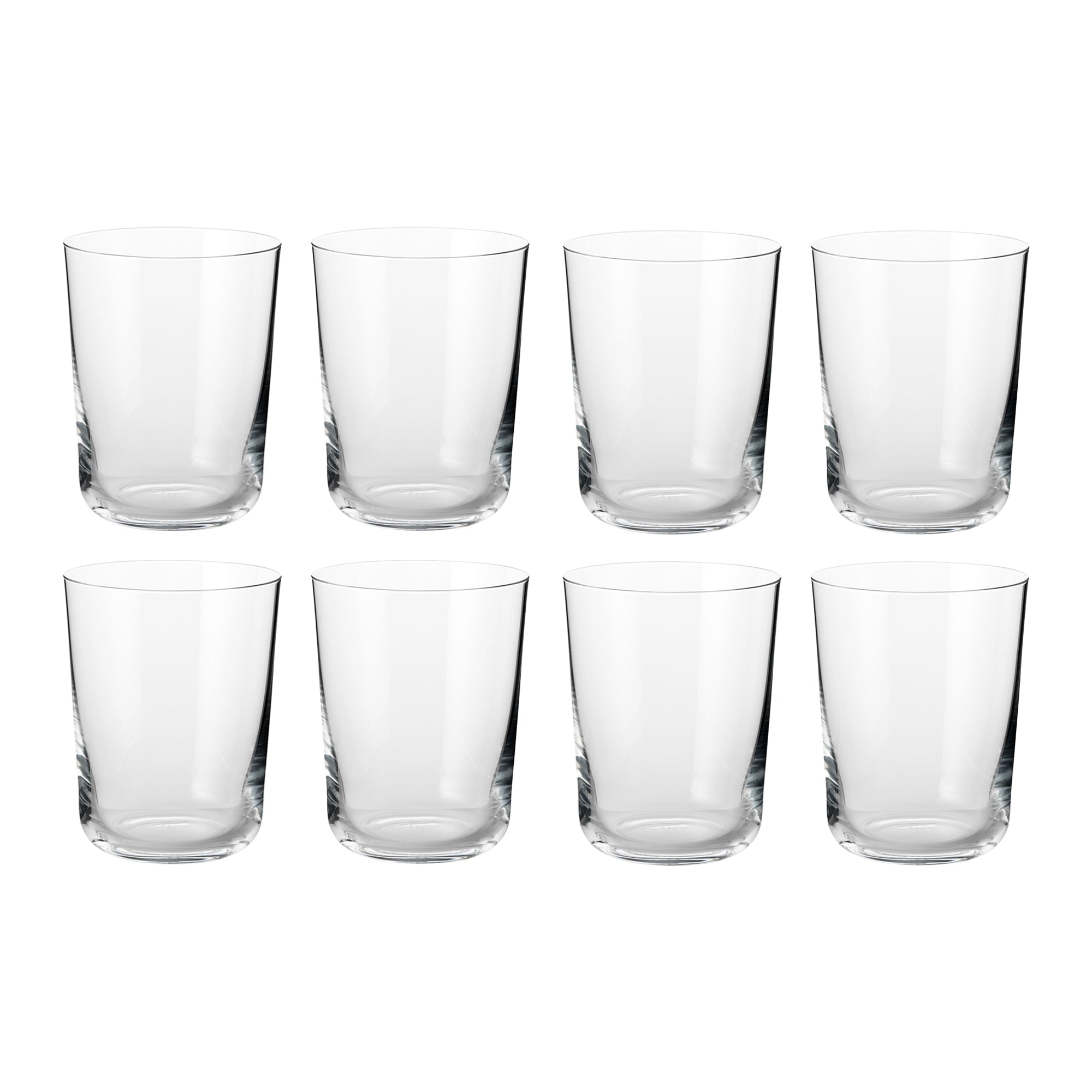 Åtte klare vannglass i skandinavisk design fra Frederik Bagger med tidløst, funksjonelt formspråk.