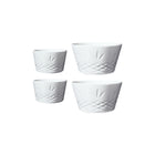 To hvite skåler i porselen med rillet mønster, minimalistisk skandinavisk design fra Frederik Bagger Norge.